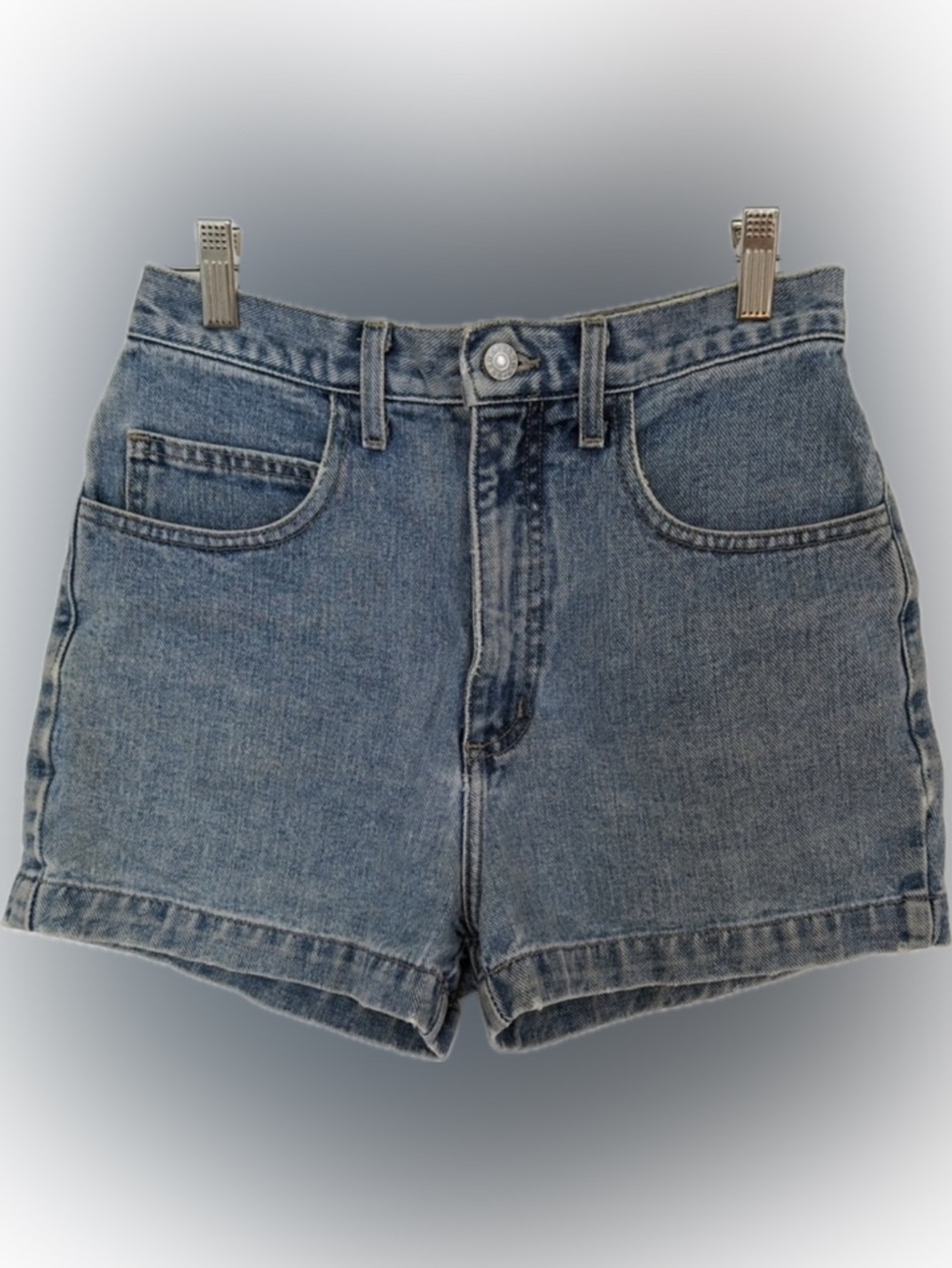 💙 Guess Light Wash Denim Jean Shorts | Classic Fit | Size 28 💙 Vintage Retro